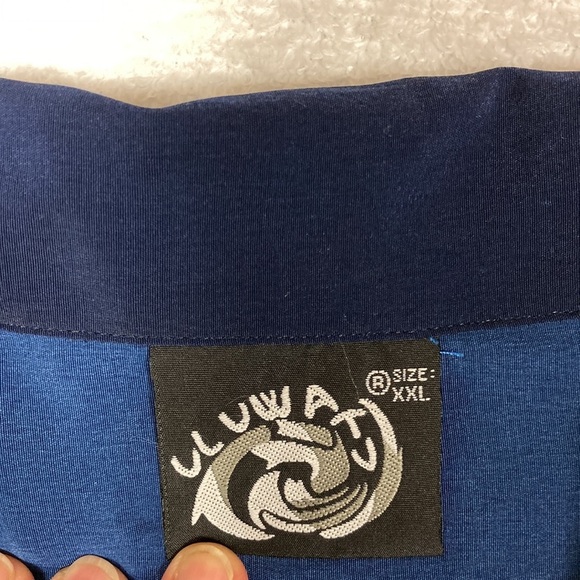 Uluwatu xxl hibiscus flames Hawaiian button down - Picture 3 of 8